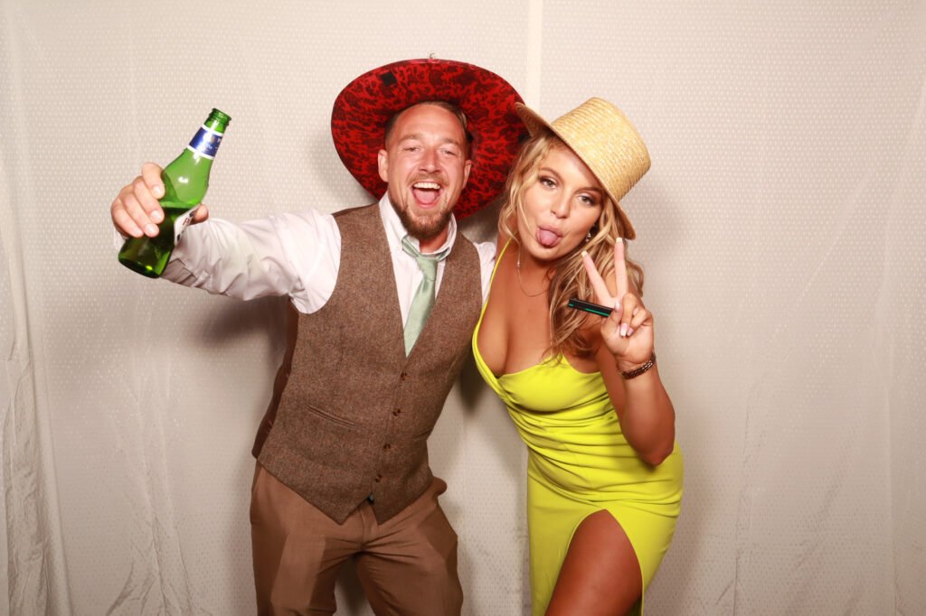 img 0105 Bradbury The Barns Harlow 2019 Mr & Mrs Bradbury