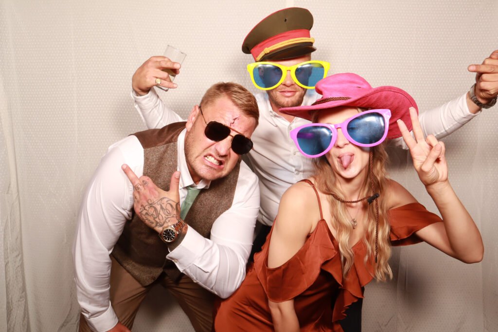 img 0146 Bradbury The Barns Harlow 2019 Mr & Mrs Bradbury