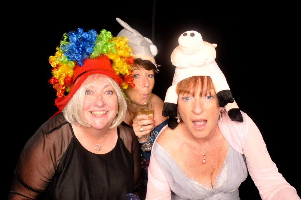 img 0163 01 Riverside House Hotel Mildenhall charlotte jamie 2017 Charlotte & Jamie Riverside House Hotel Mildenhall