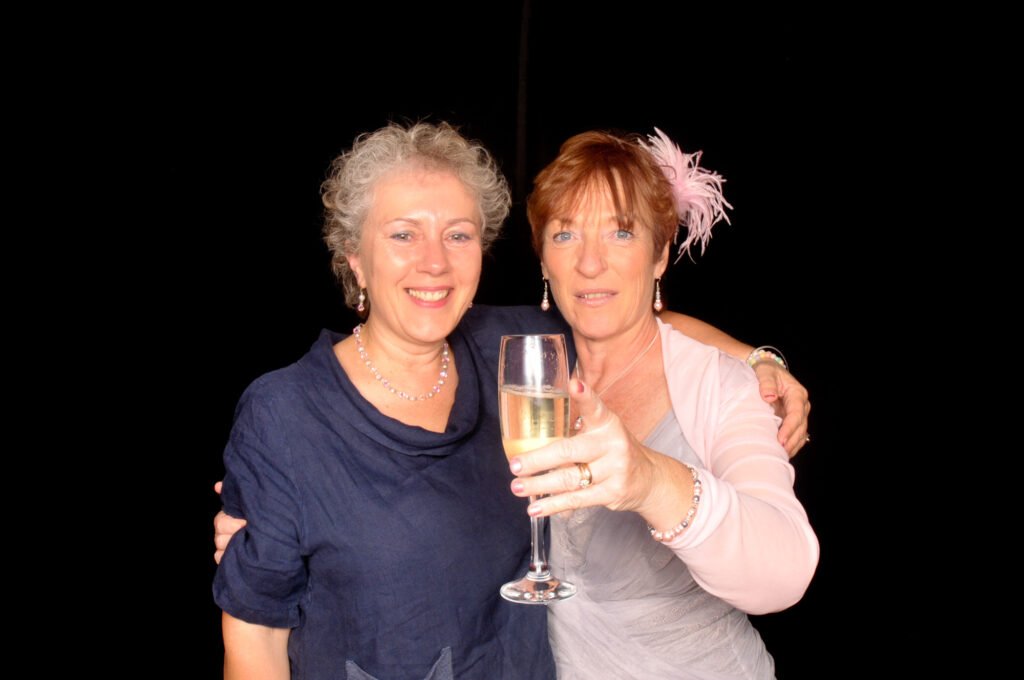 img 0167 01 Riverside House Hotel Mildenhall charlotte jamie 2017 Charlotte & Jamie Riverside House Hotel Mildenhall