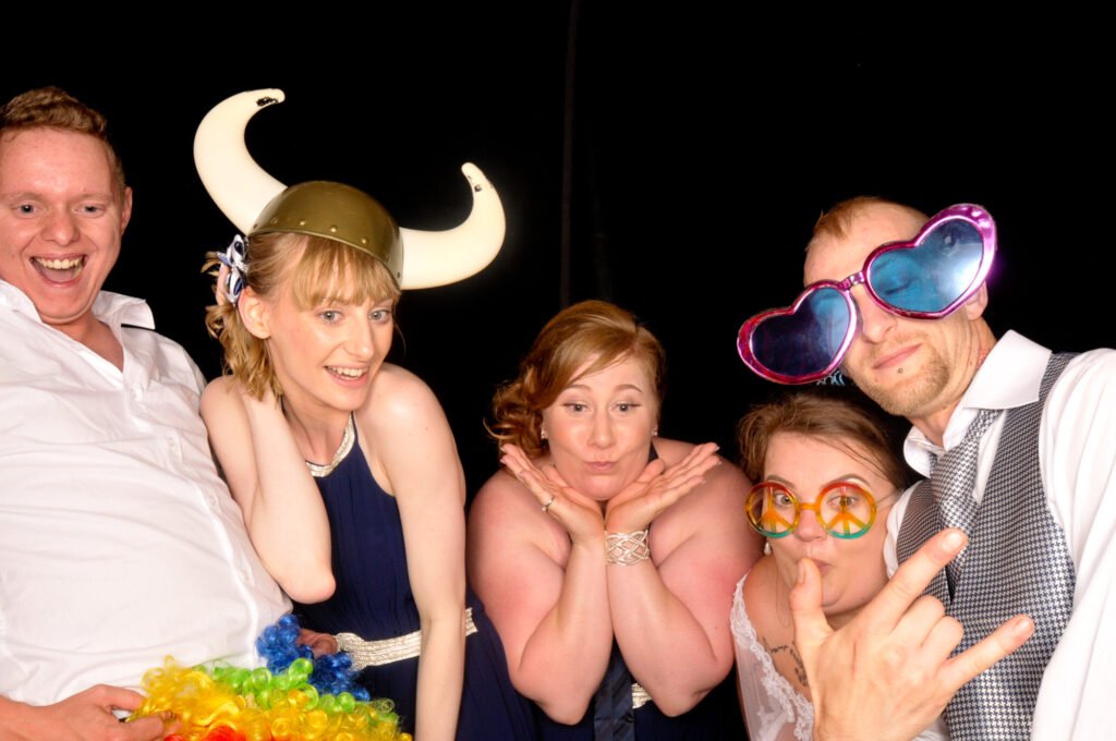 img 0177 01 Riverside House Hotel Mildenhall charlotte jamie 2017 Charlotte & Jamie Riverside House Hotel Mildenhall