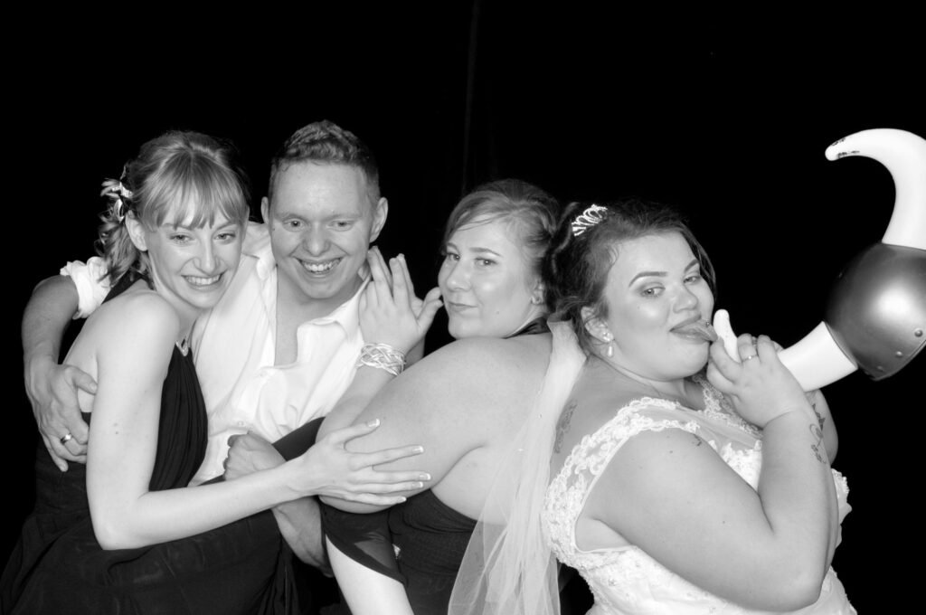 img 0181 01 Riverside House Hotel Mildenhall charlotte jamie 2017 Charlotte & Jamie Riverside House Hotel Mildenhall