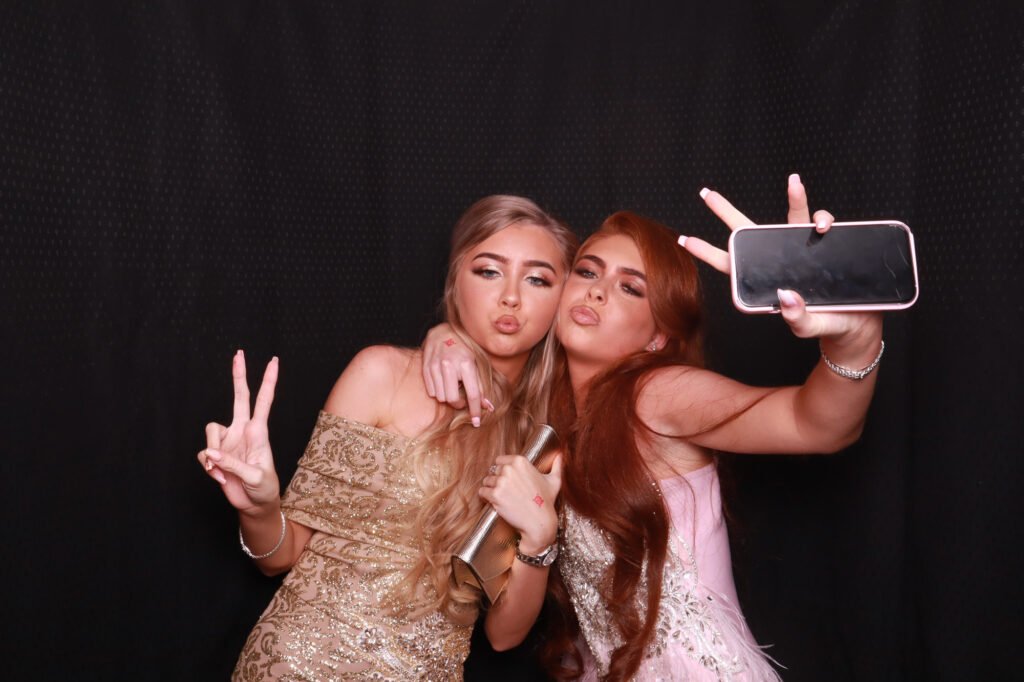 Jonny &#038; Shakira Birthday party Belfry Hotel