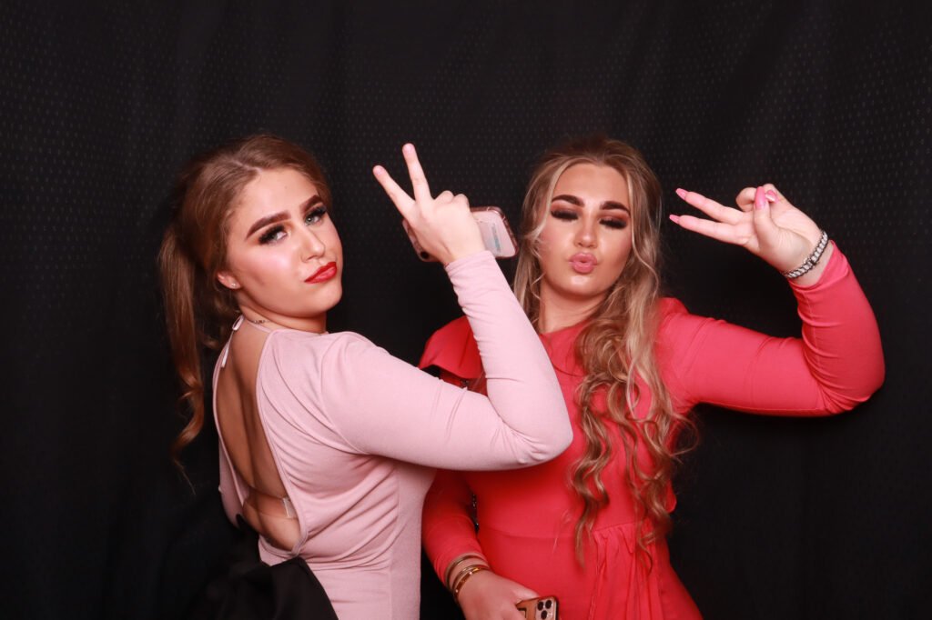 Jonny &#038; Shakira Birthday party Belfry Hotel