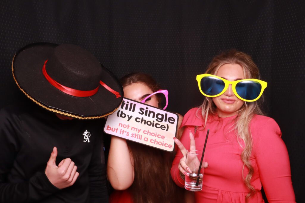 Jonny &#038; Shakira Birthday party Belfry Hotel