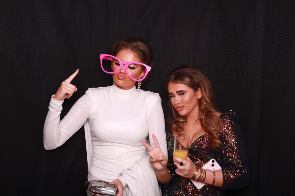 Jonny &#038; Shakira Birthday party Belfry Hotel