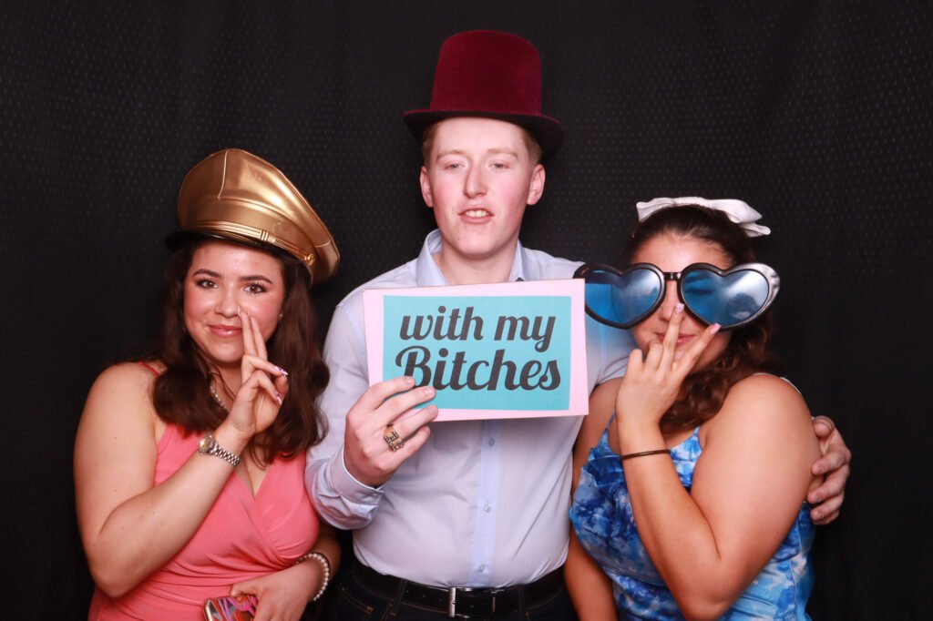 Jonny &#038; Shakira Birthday party Belfry Hotel