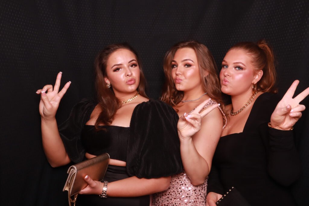 Jonny &#038; Shakira Birthday party Belfry Hotel