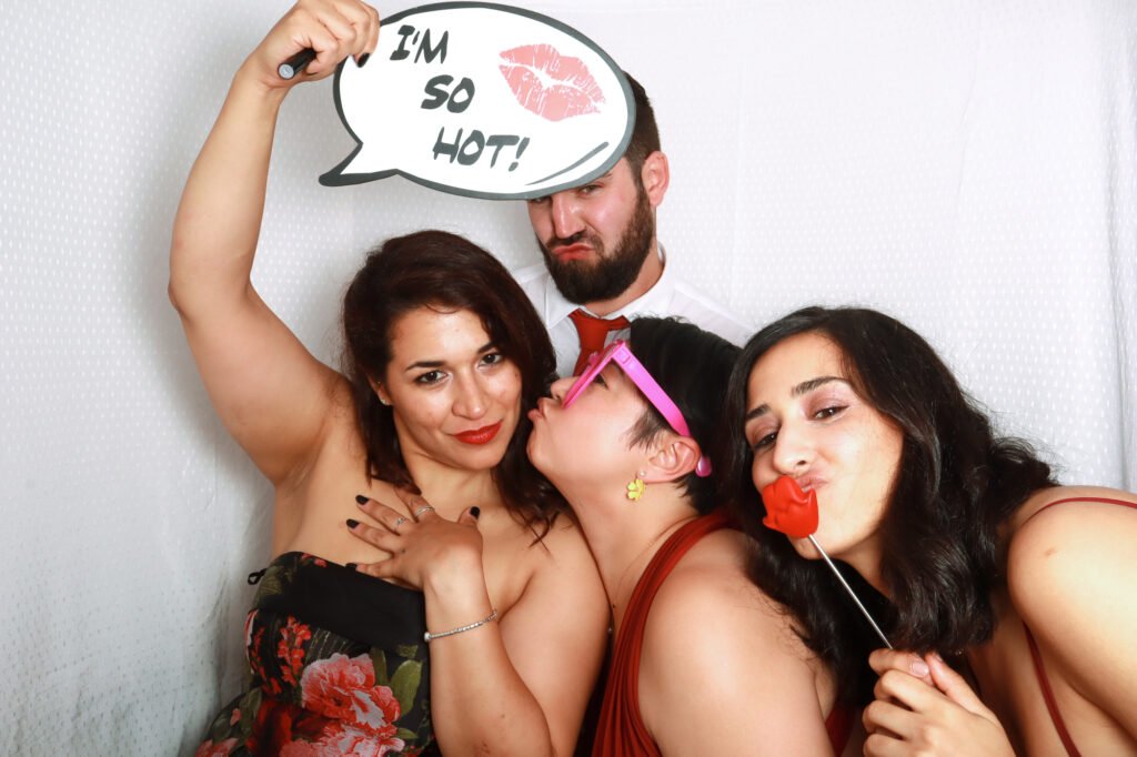 Laura &amp; Robert married at Hockwold Hall