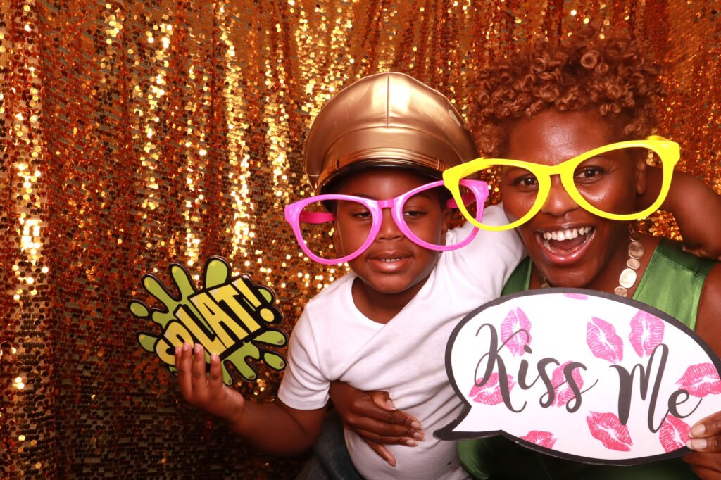 Elisa &amp; James