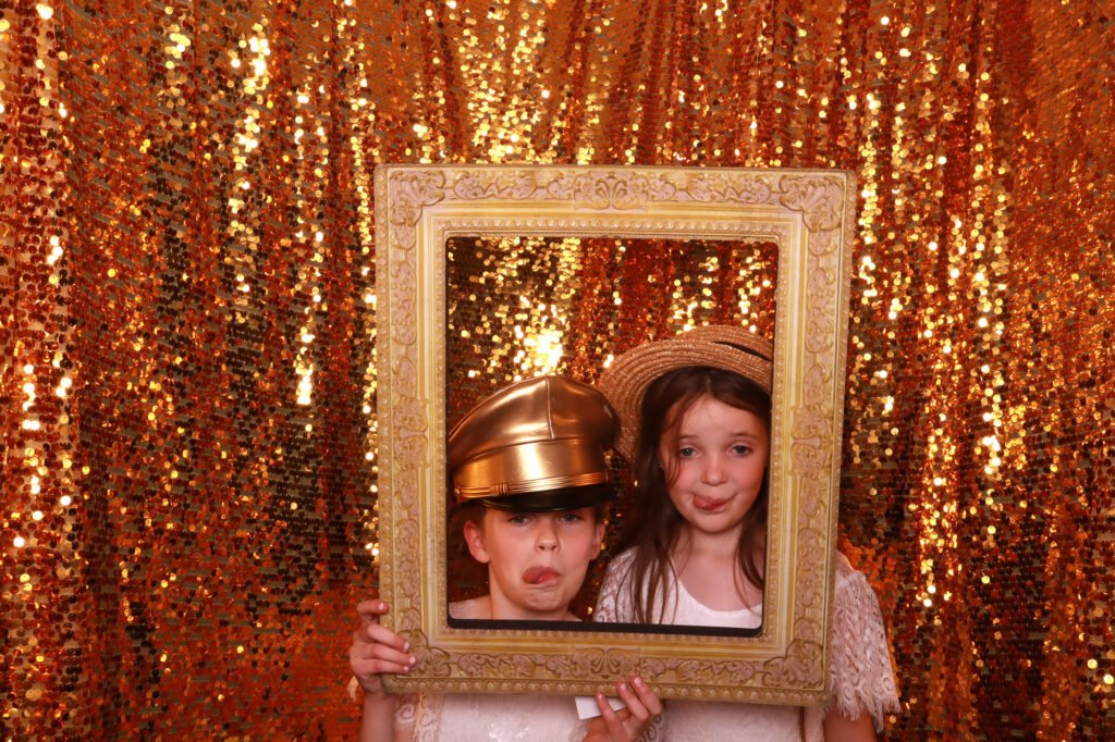 Elisa &amp; James
