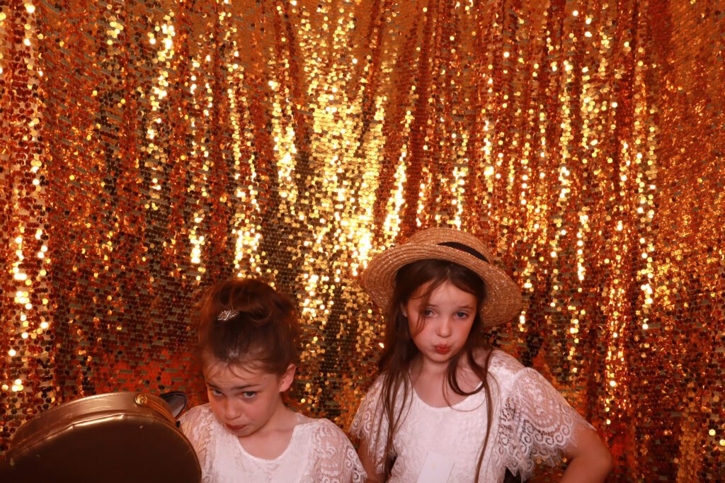 Elisa &amp; James