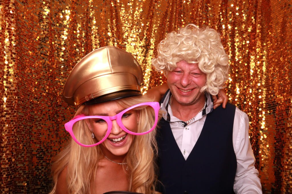 Elisa &amp; James