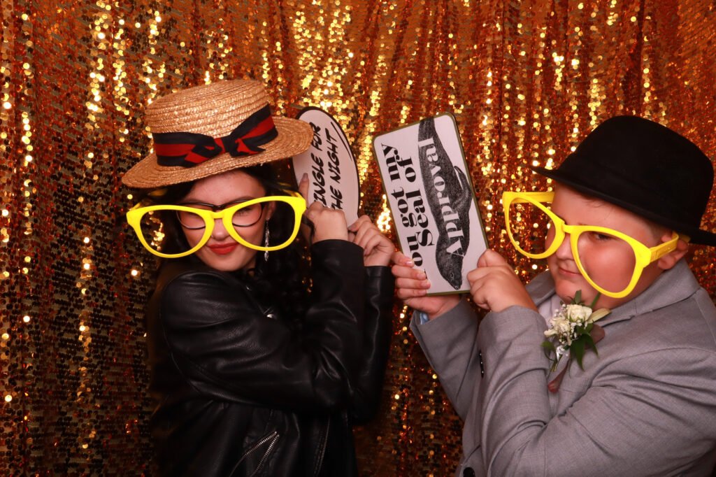 Elisa &amp; James