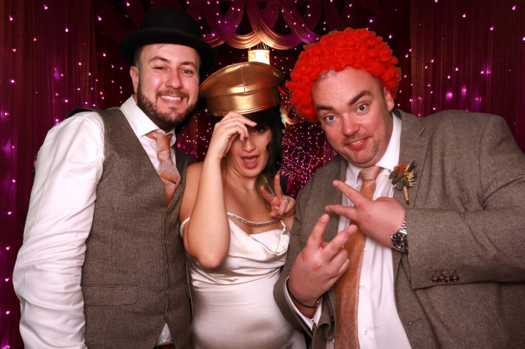 Joe &amp; Hanna Vaulty Manor