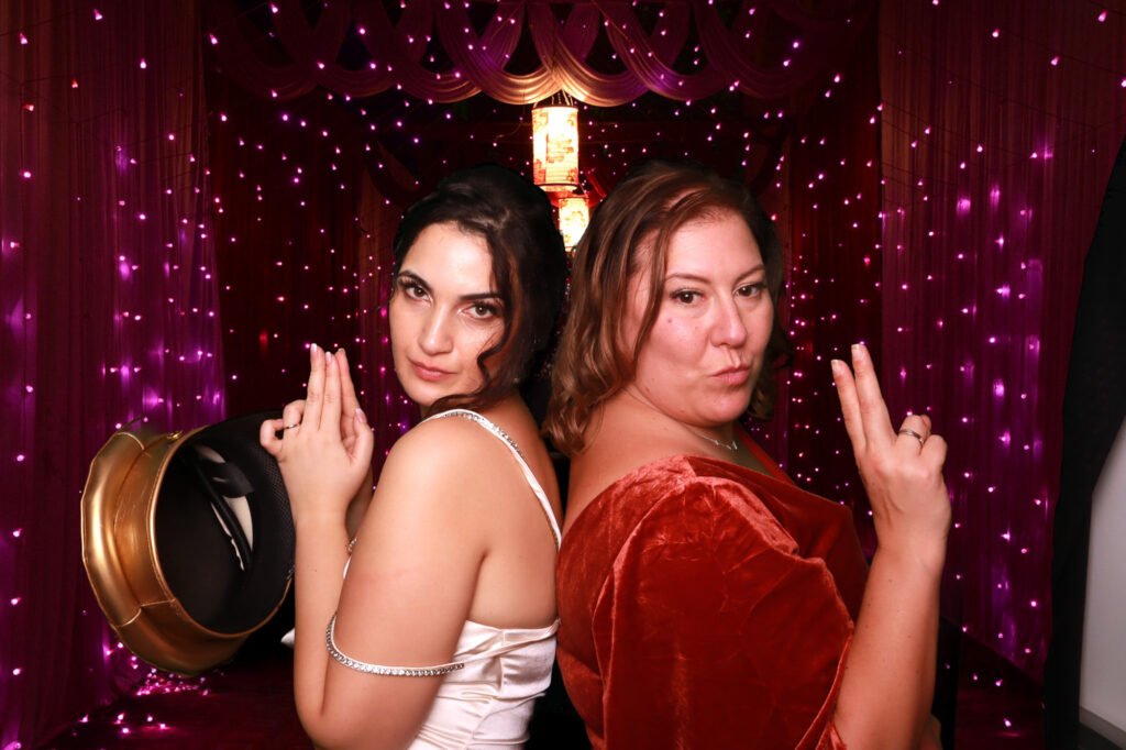 Joe &amp; Hanna Vaulty Manor